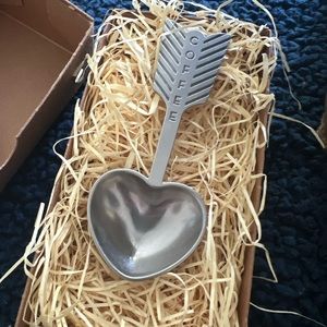 Heart coffee scoop brand new